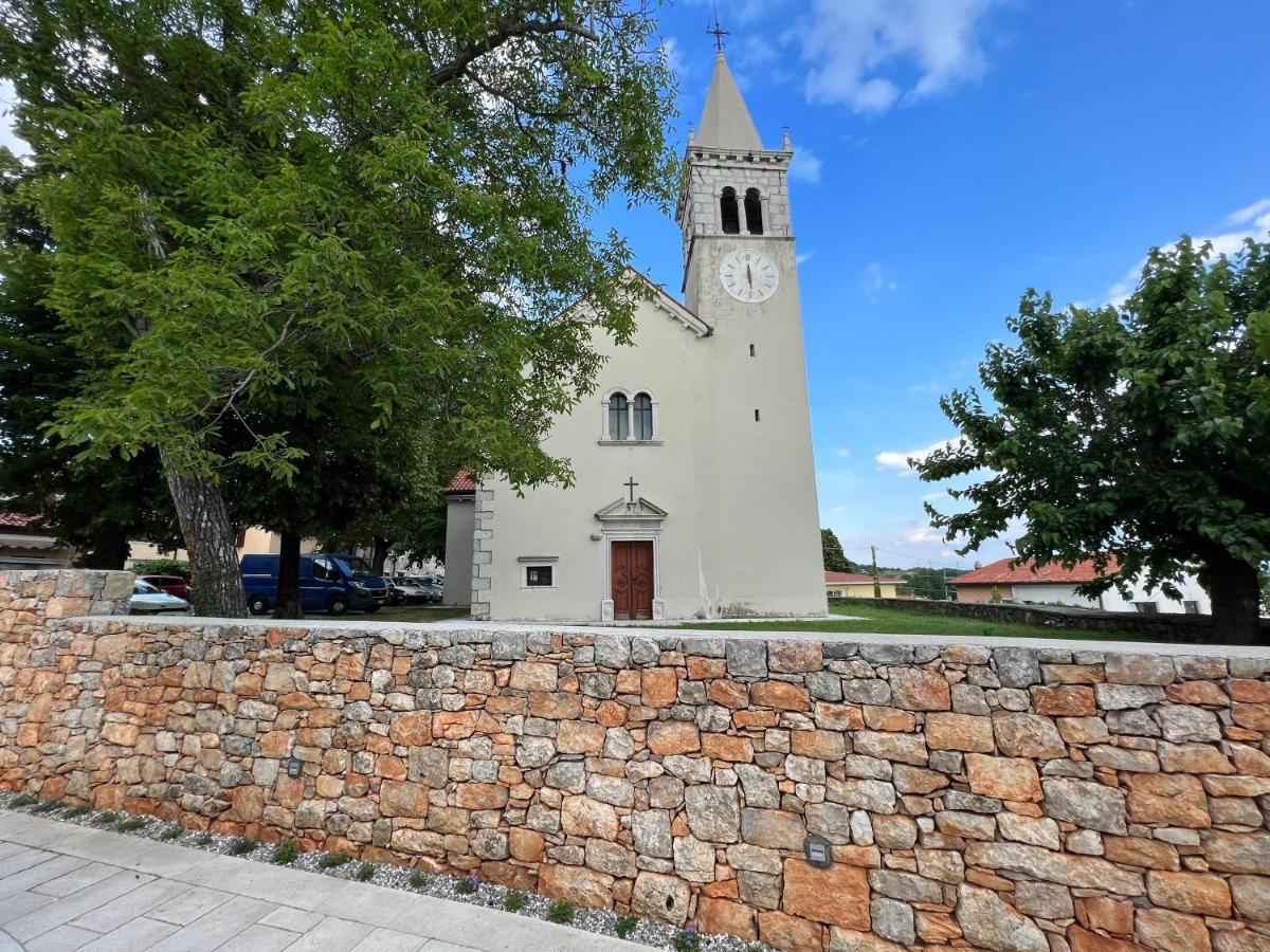 Appartamenti Minerva San Pelagio Exteriör bild