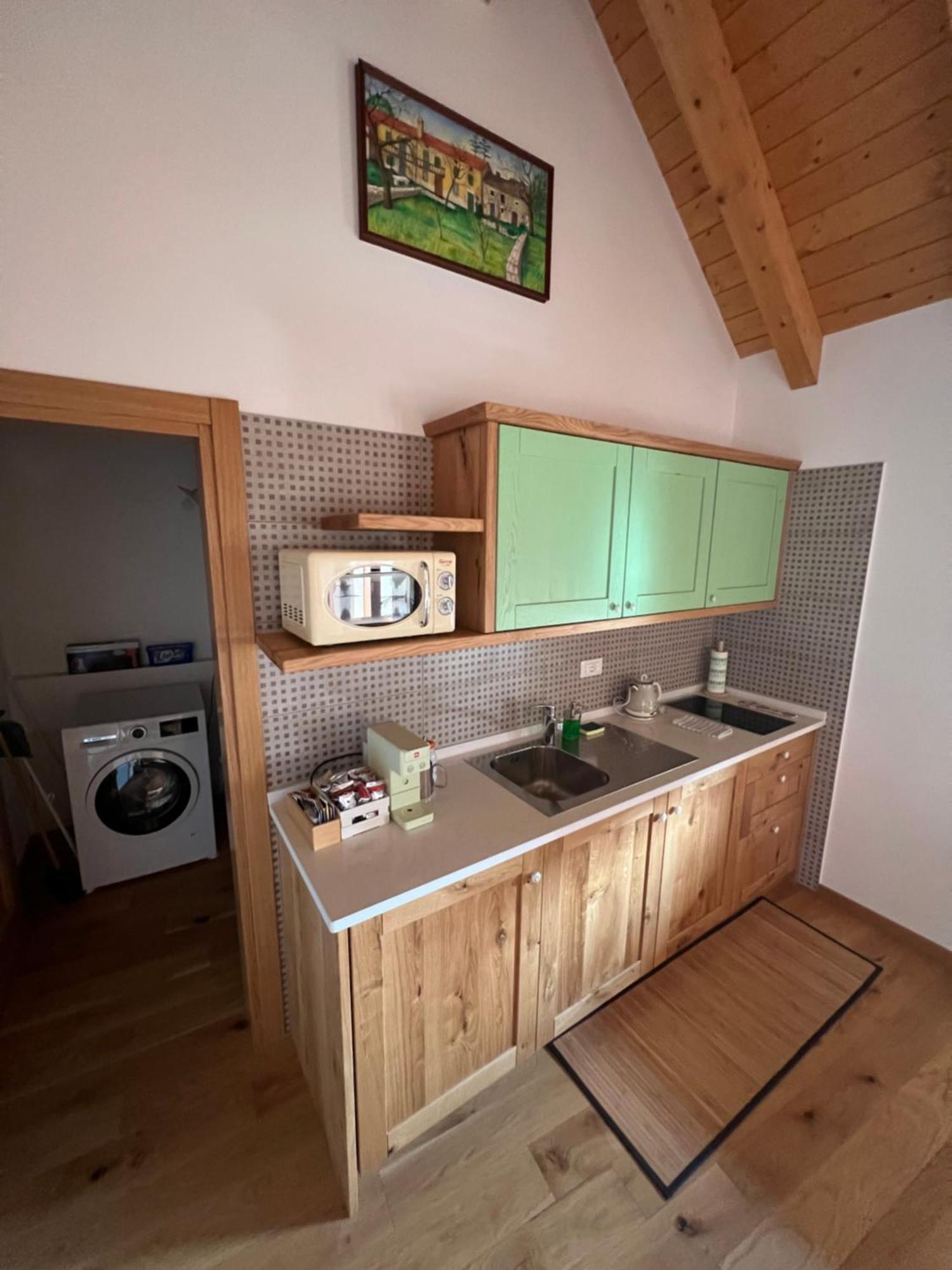 Appartamenti Minerva San Pelagio Exteriör bild
